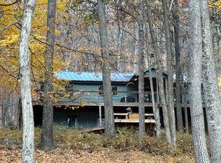 1068 Settlers Valley Way, Lost City, WV 26810
