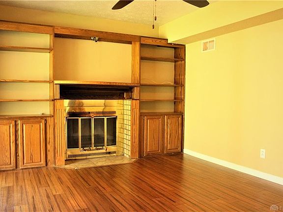 3rd image of 49 Redington Ct