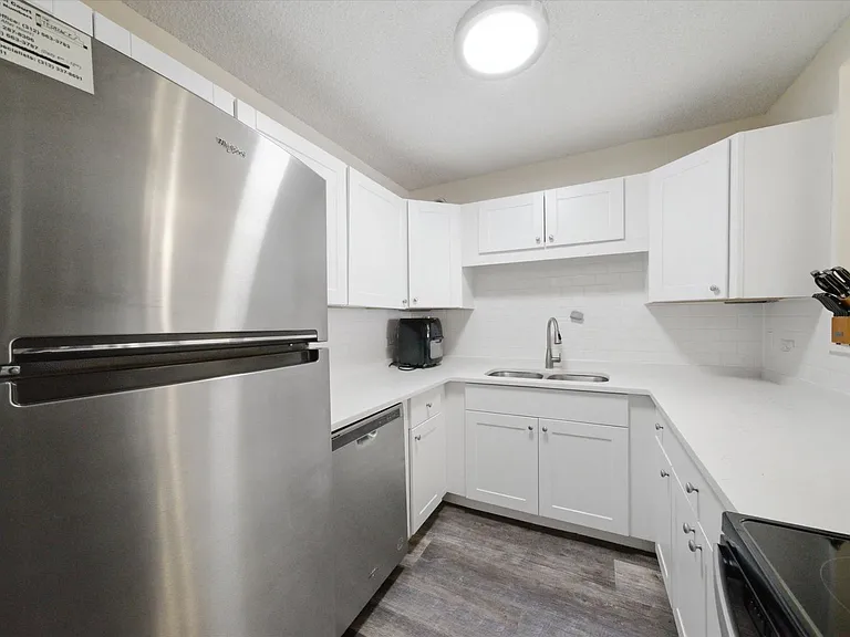 801 S Plymouth Ct #713 — Photo 8
