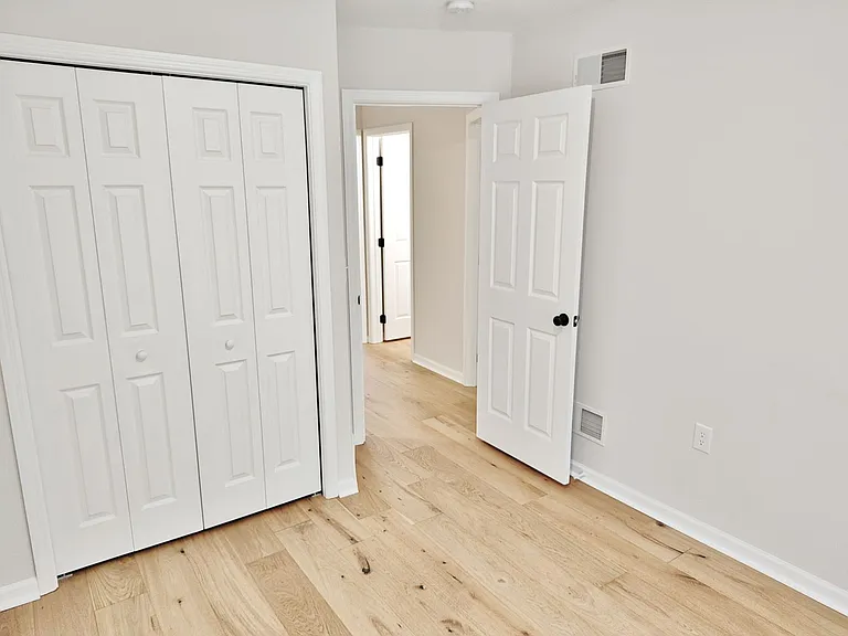 36 Taylor Dr — Photo 15
