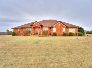 4216 Stardust Ln, Tuttle, OK 73089