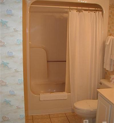 5th image of 1615 S Lake Park Boulevard S #908