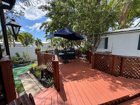 5th image of 8739 Waterway Dr
