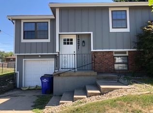 1221 E Cothrell St, Olathe, KS 66061