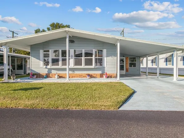 4077 Rolling Oaks Dr, Winter Haven, FL 33880