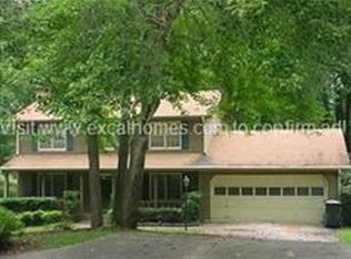 2751 Brackenwood Dr, Snellville, GA 30039