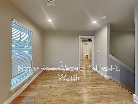 5th image of 1841 Crow St Unit 102