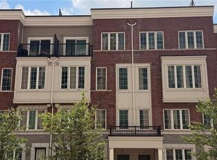 2205 Lillykin St #4, Oakville, ON L6H 0X6