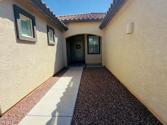 4th image of 3569 E Peartree Ln