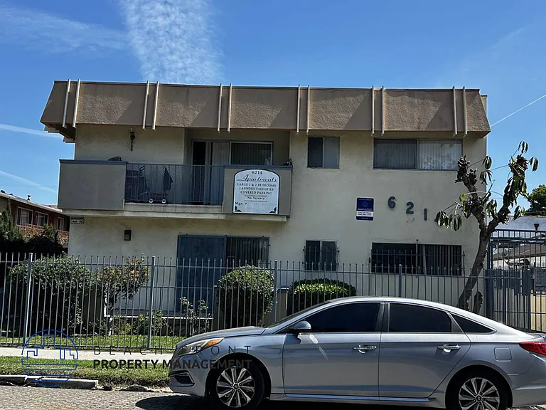 6214 Victoria Ave — Photo 13