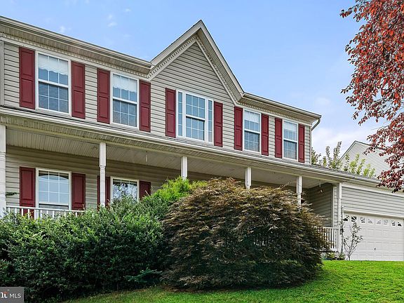 4th image of 345 Horseshoe Ln