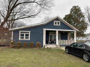 2607 Wolfs Point Dr, Rochester, IN 46975