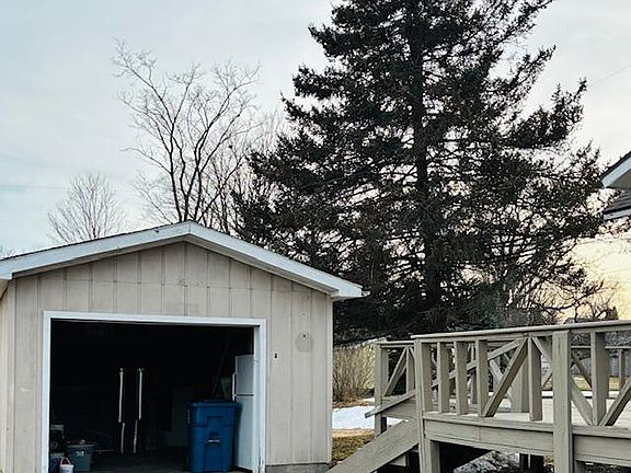 4th image of 531 W Franklin Ave