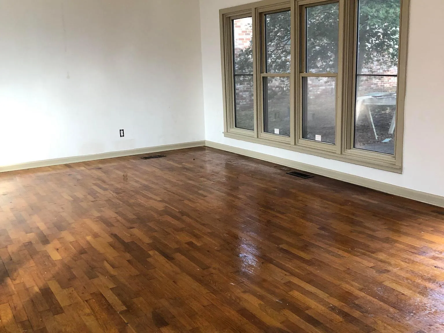 2 bed, 1092 sqft, $1,750 — Photo 4