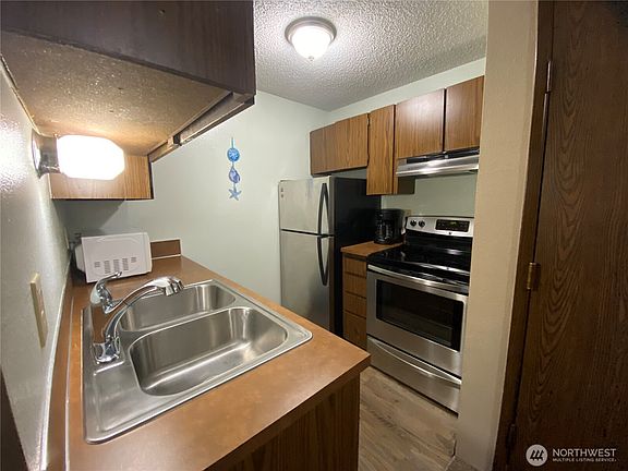 4th image of 766 Ocean Court NW #114