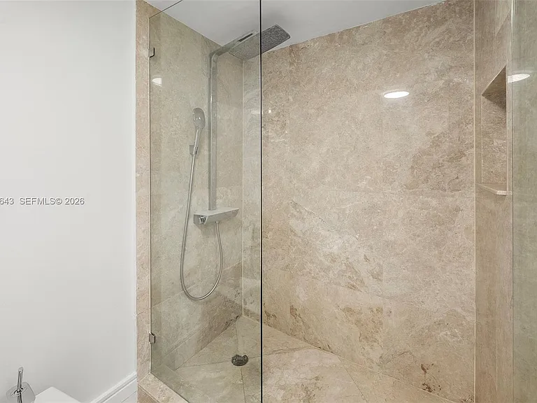 600 Grapetree Dr #3BS — Photo 36