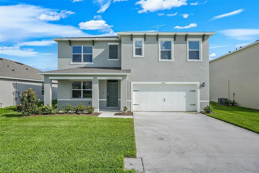 5 bed, 3.0 bath, 2601 sqft, $2,400 — Photo 1