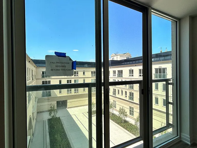 101 Cathedral High St #Penthouse 16 — Photo 11