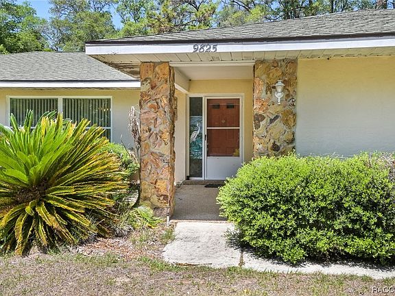 5th image of 9825 W Hayes Ln