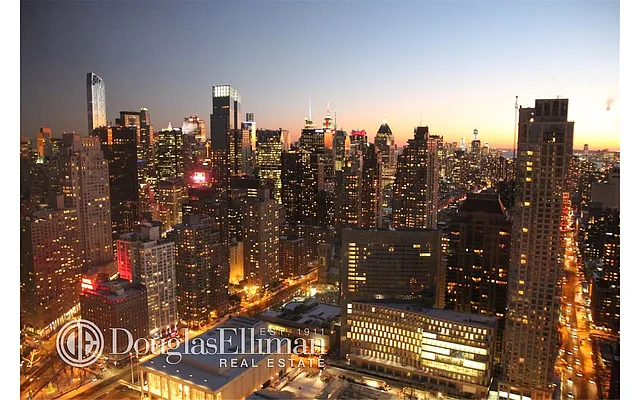 Rented by Douglas Elliman | media 22