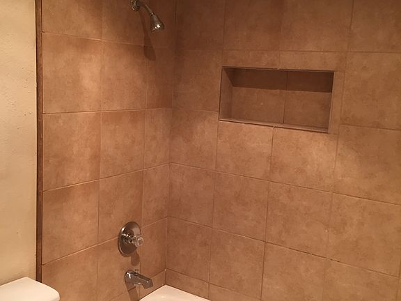 5th image of 3906 Eastridge Dr
