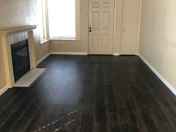 Entry Way/Family Room