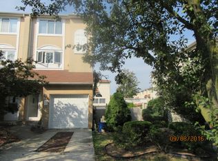 470 Winant Ave, Staten Island, NY 10309