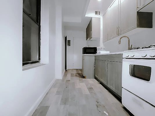2nd image of 1166 1st Ave #4D