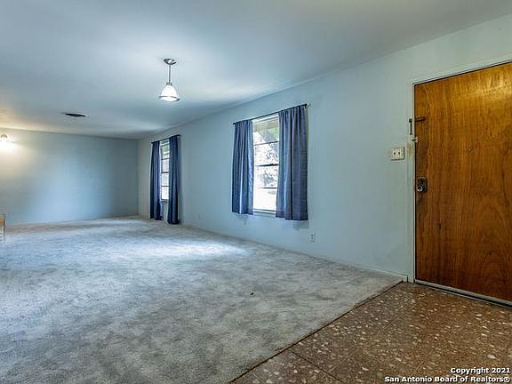 2nd image of 4913 Hodges Dr