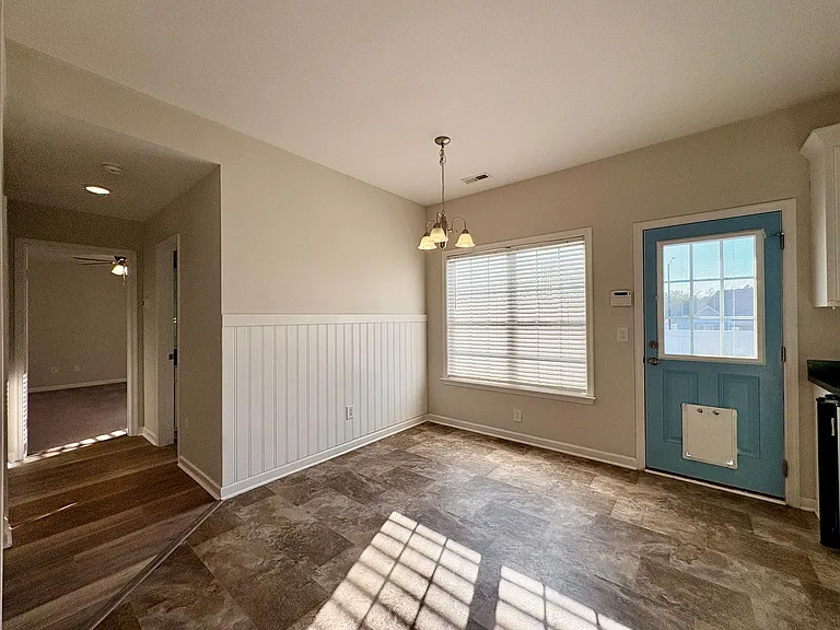 1933 Sapphire Rd — Photo 18