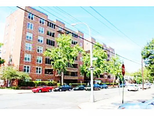 Sold by Superior Realty Service | media 32