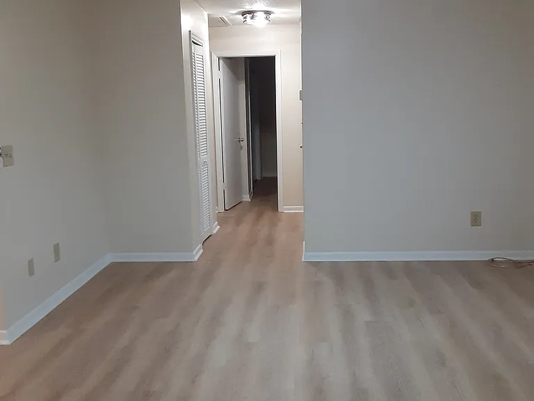 5126 Happiness St — Photo 12