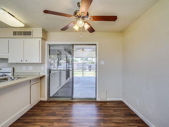5th image of 2644 N 49th Dr