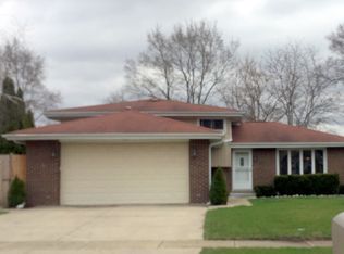 7449 S 88th Ave, Justice, IL 60458