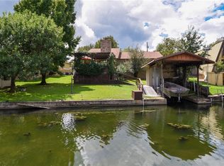 303 Twilight Ln, Granite Shls, TX 78654