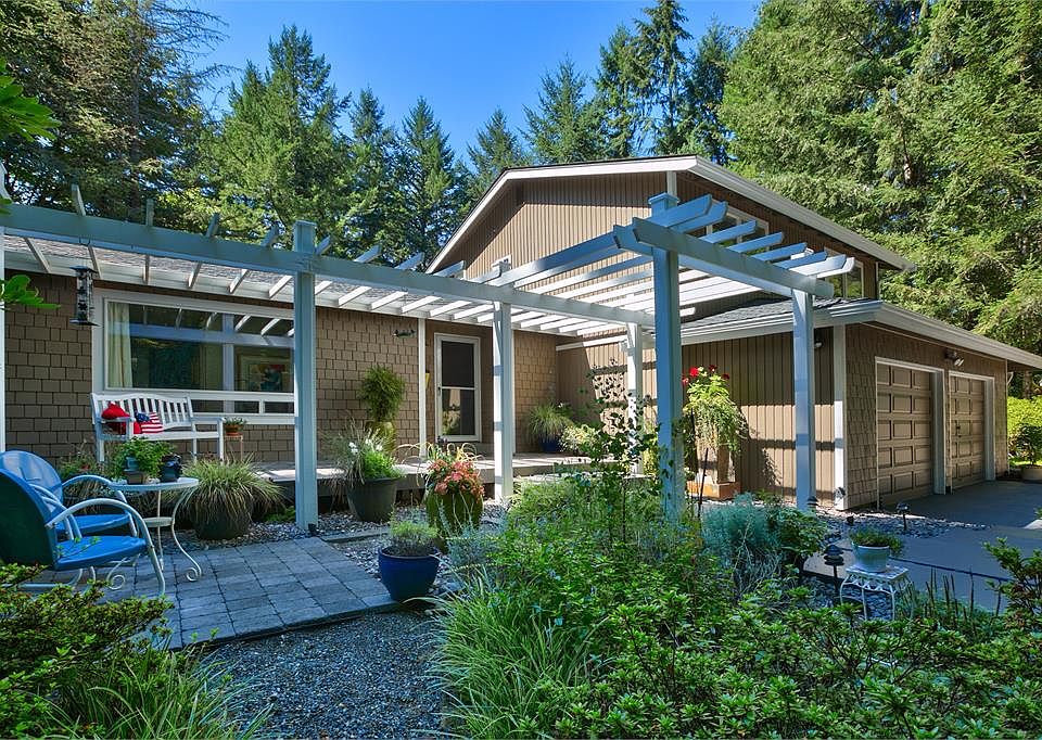 1st image of 10119 74th Ave NW