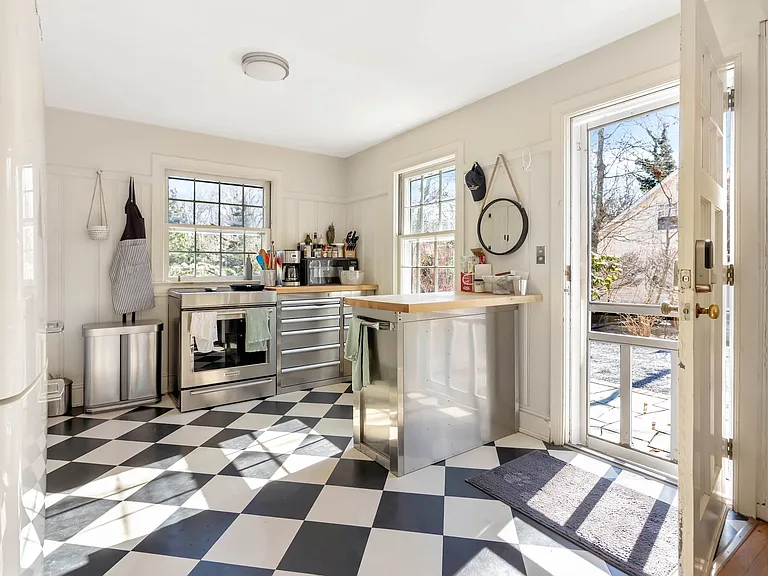 1500 Vanston Rd — Photo 4