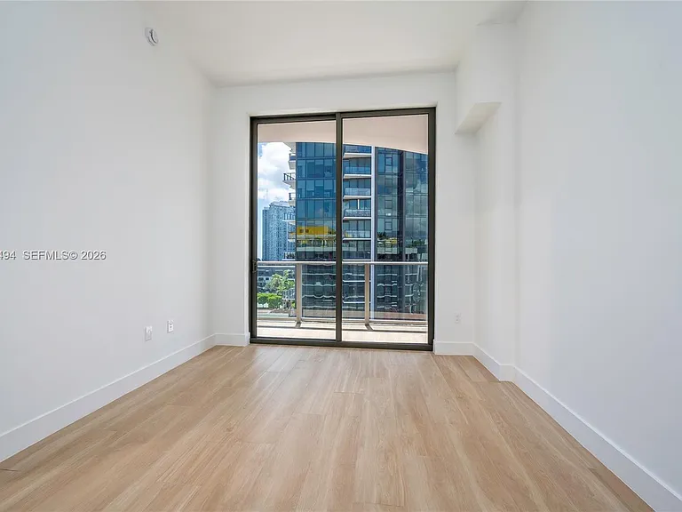 90 NE 32nd St #1106 — Photo 17