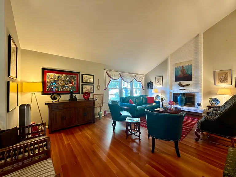 6421 Rolling Meadow Ct — Photo 4