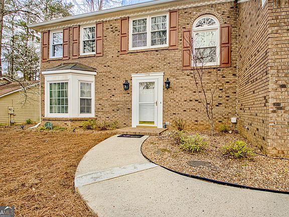 3rd image of 128 Rockspray Rdg