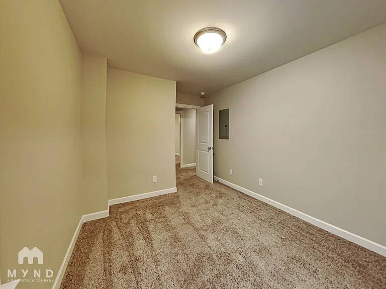 507 E Castle St — Photo 10