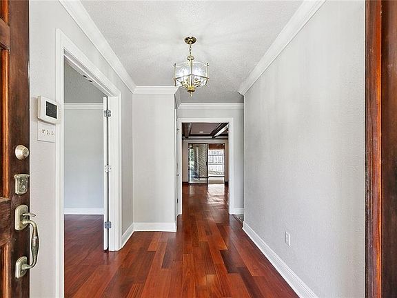 3rd image of 3825 Severn Ave
