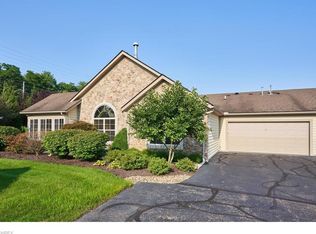 296 Sandover Dr, Aurora, OH 44202
