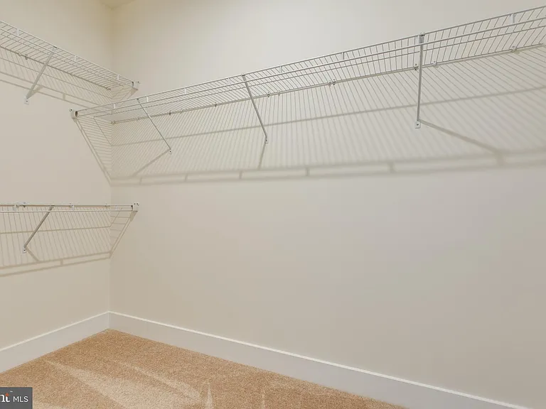 2546 Buckthorn Dr — Photo 28