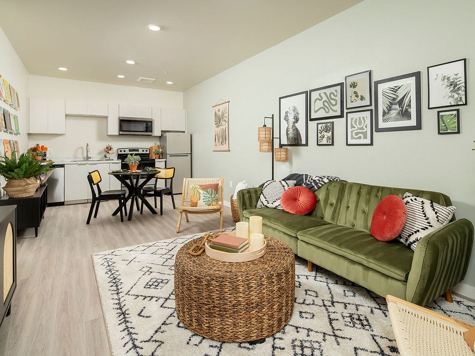 Studio - Living Room & Kitchen Area