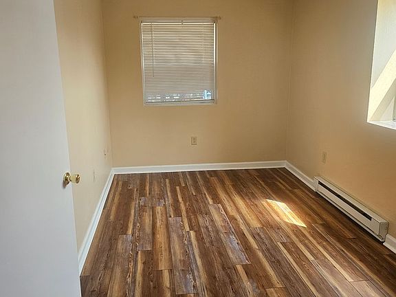 5th image of 328 Mulberry St #330