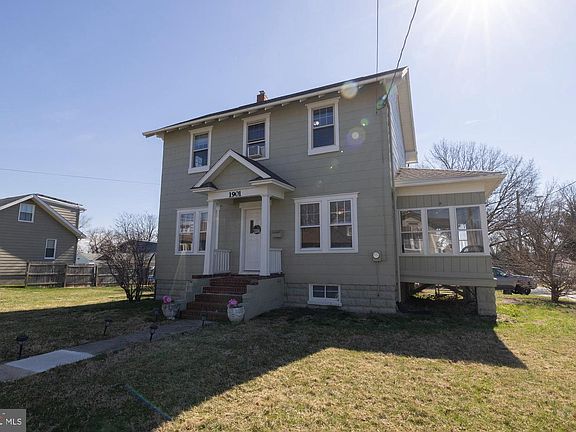 2nd image of 1901 Lincoln Ave