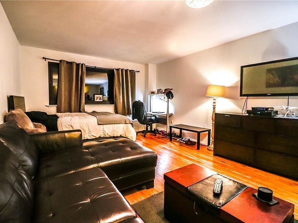 2nd image of 214 E 24th St APT 3C