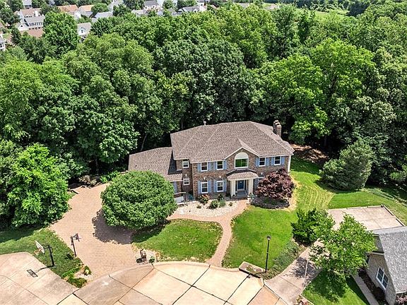 2nd image of 391 Woodmere Dr