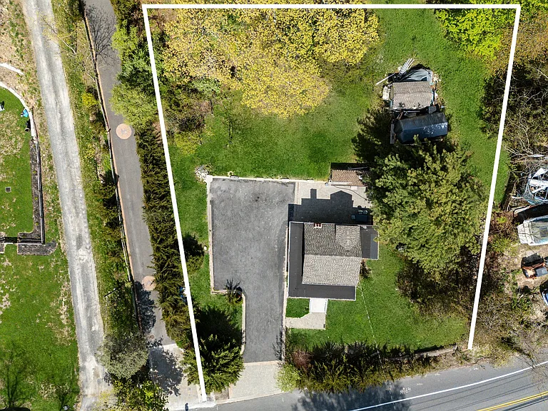 143 Rocky Point Landing Rd — Photo 32